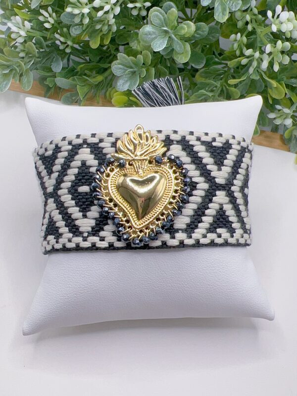 Pulsera bordada